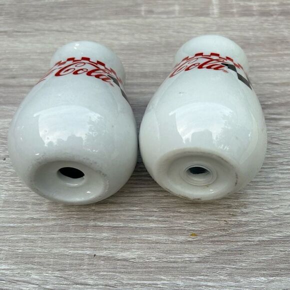 Vintage Coca Cola Salt & Pepper Shakers Set OS White Checkered Retro Ceramic - Picture 8 of 8